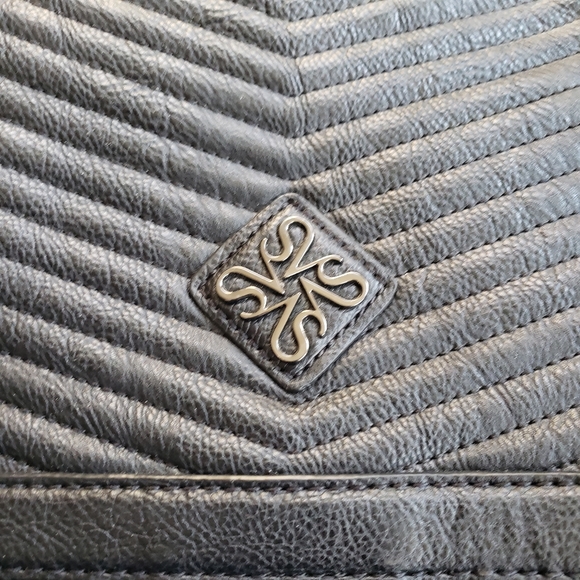 Retired Vera Wang Teal Pearl Forest Quilted Bag Purse Good Condition - Picture 13 of 13